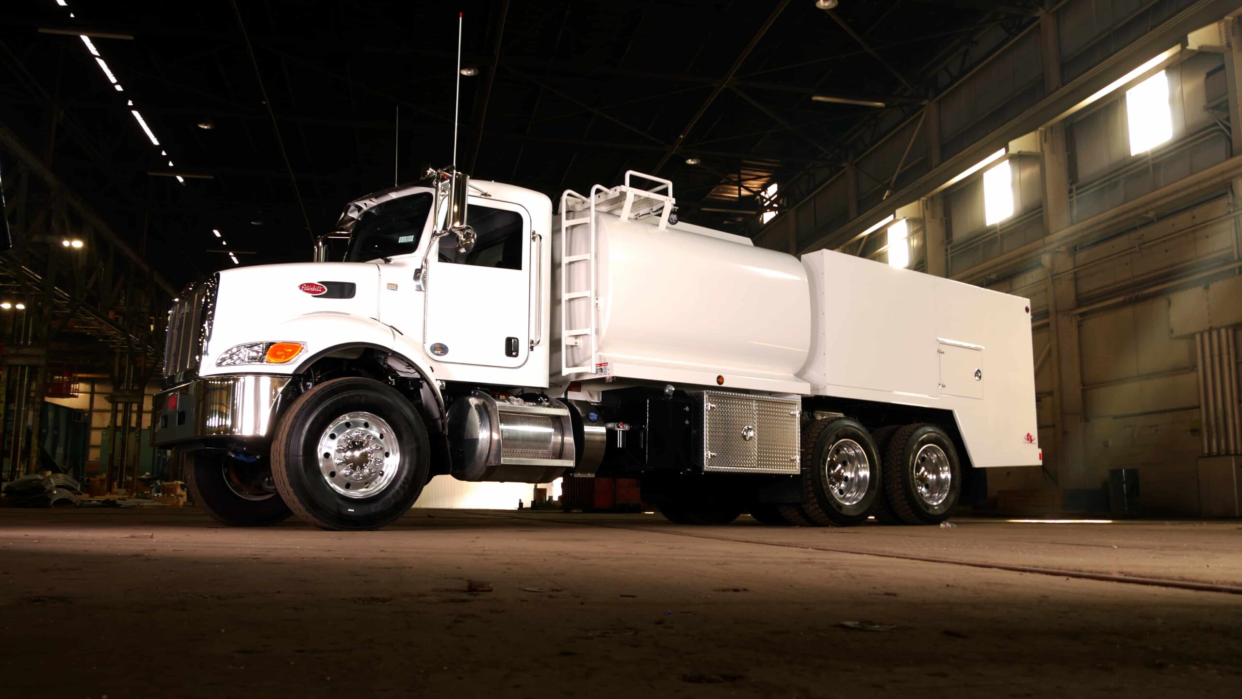 What Are Fuel and Lube Trucks? Find a Fuel/Lube Truck for Sale